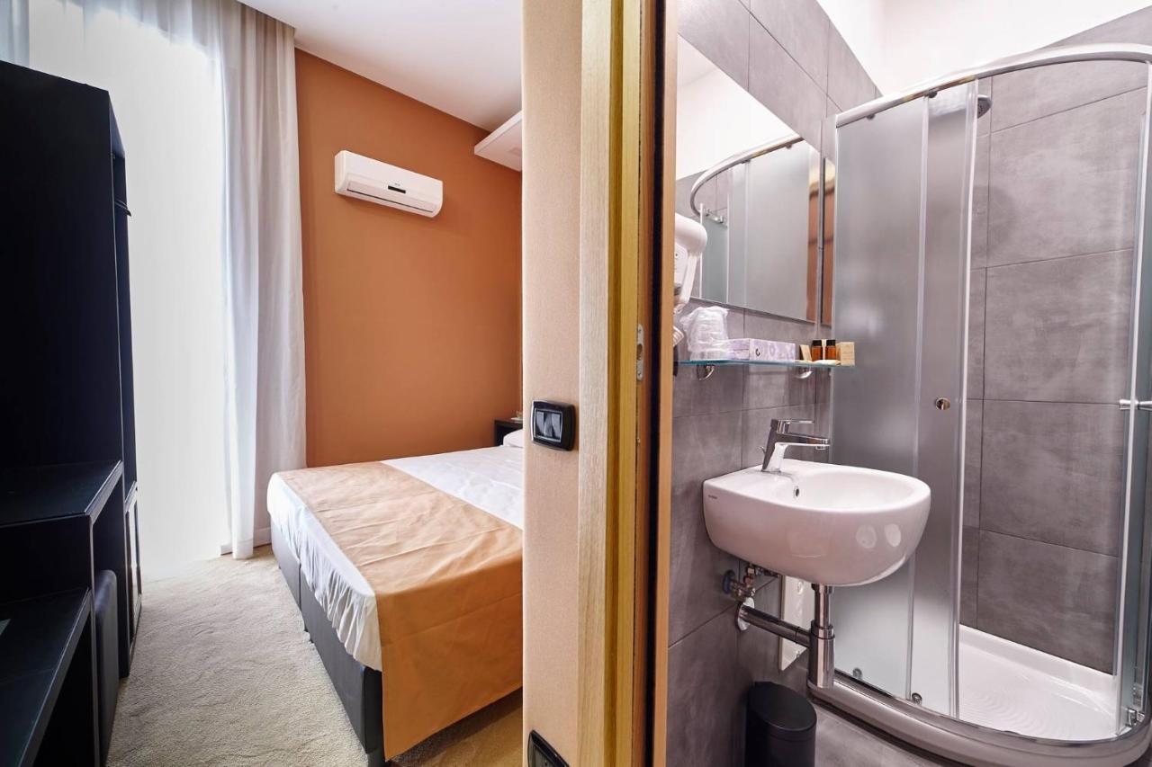 Sweet Central Hotel Caserta Luaran gambar